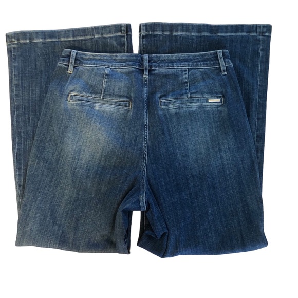 White House Black Market Extra High Rise Curvy Wide Leg Soft Denim Jeans 14S - Picture 2 of 8